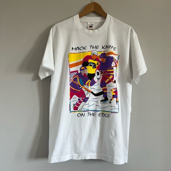 Fruit of the Loom White Graphic Tee - Picture 1 of 1